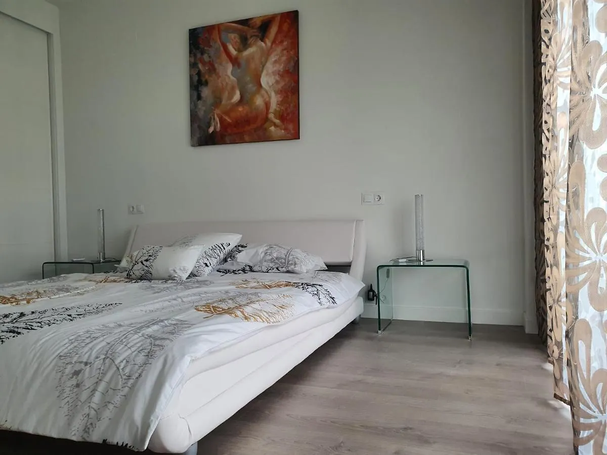 Wi-Fi Alta Velocidad De 1 Gbps Rodeado De Naturaleza Malaga Apartment